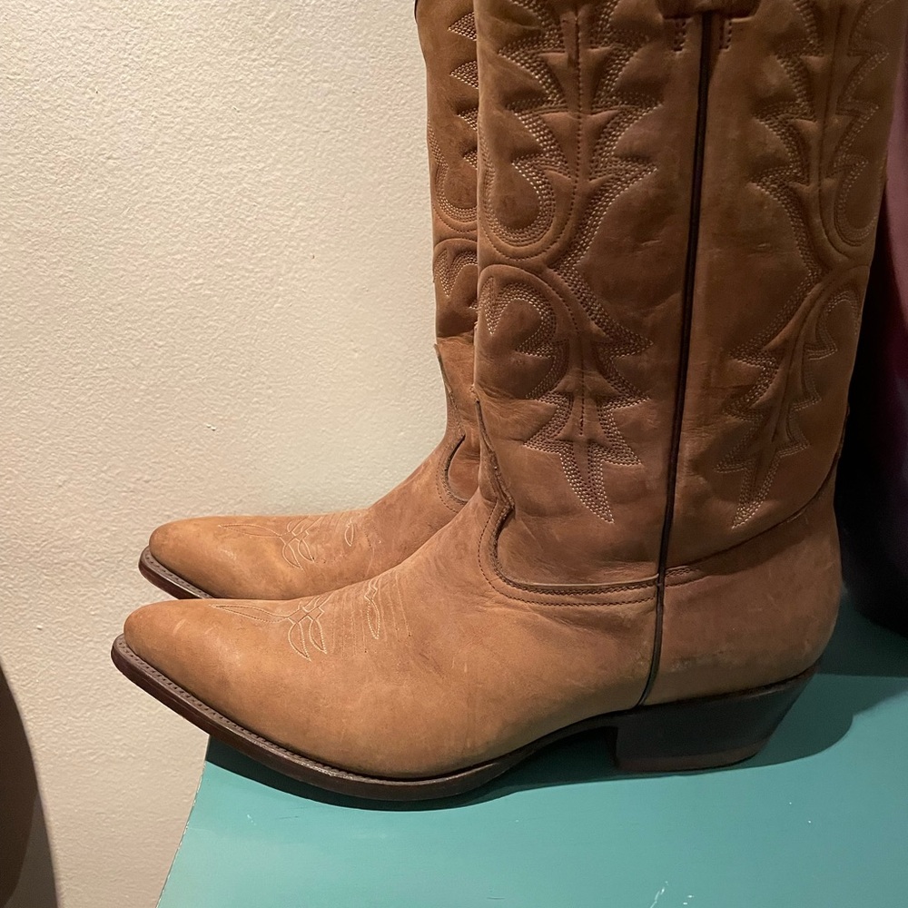 Tan / light brown Western Cowboy Boots size 10 1/2. Priced to sell quickly.